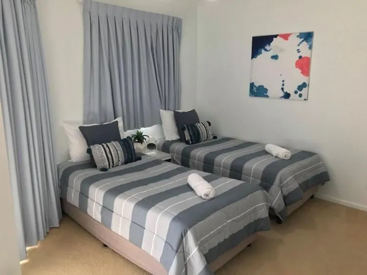Kings Way Apartments Caloundra