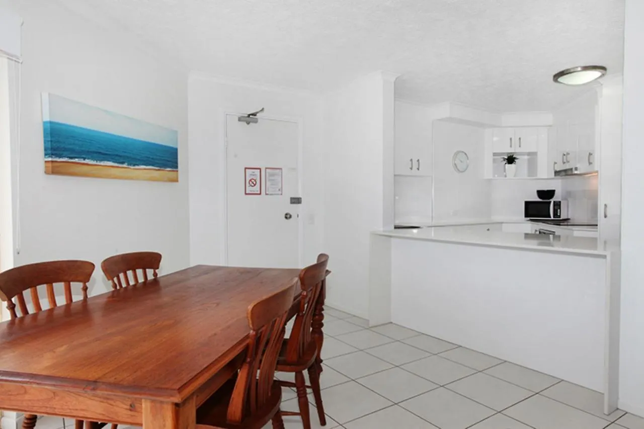 Kings Way Apartments Caloundra 3*,
