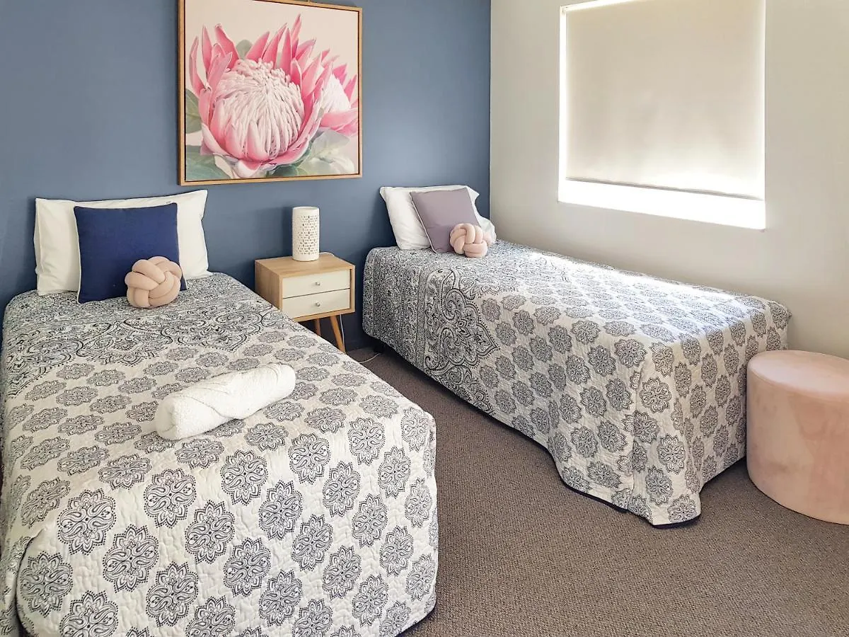 Kings Way Apartments Caloundra Australia